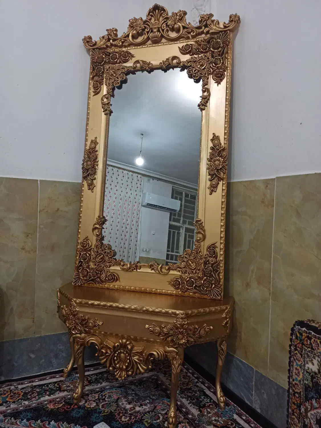 ساعت ایستاده و آینه|بوفه، ویترین، کنسول|دره شهر, |دیوار