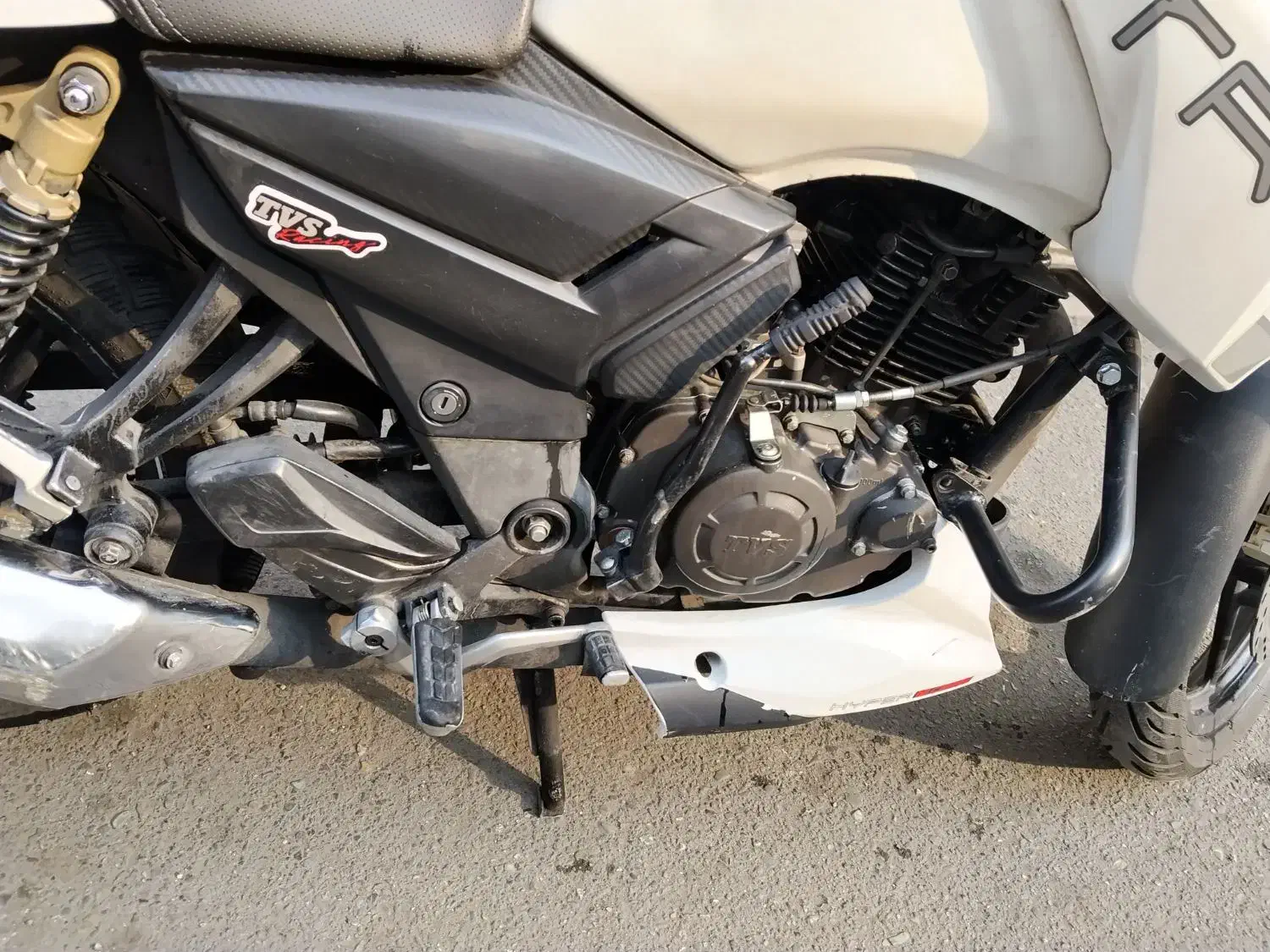 اپاچی ۱۸۰ مدل ۹۲|موتورسیکلت|تهران, دهم فروردین|دیوار