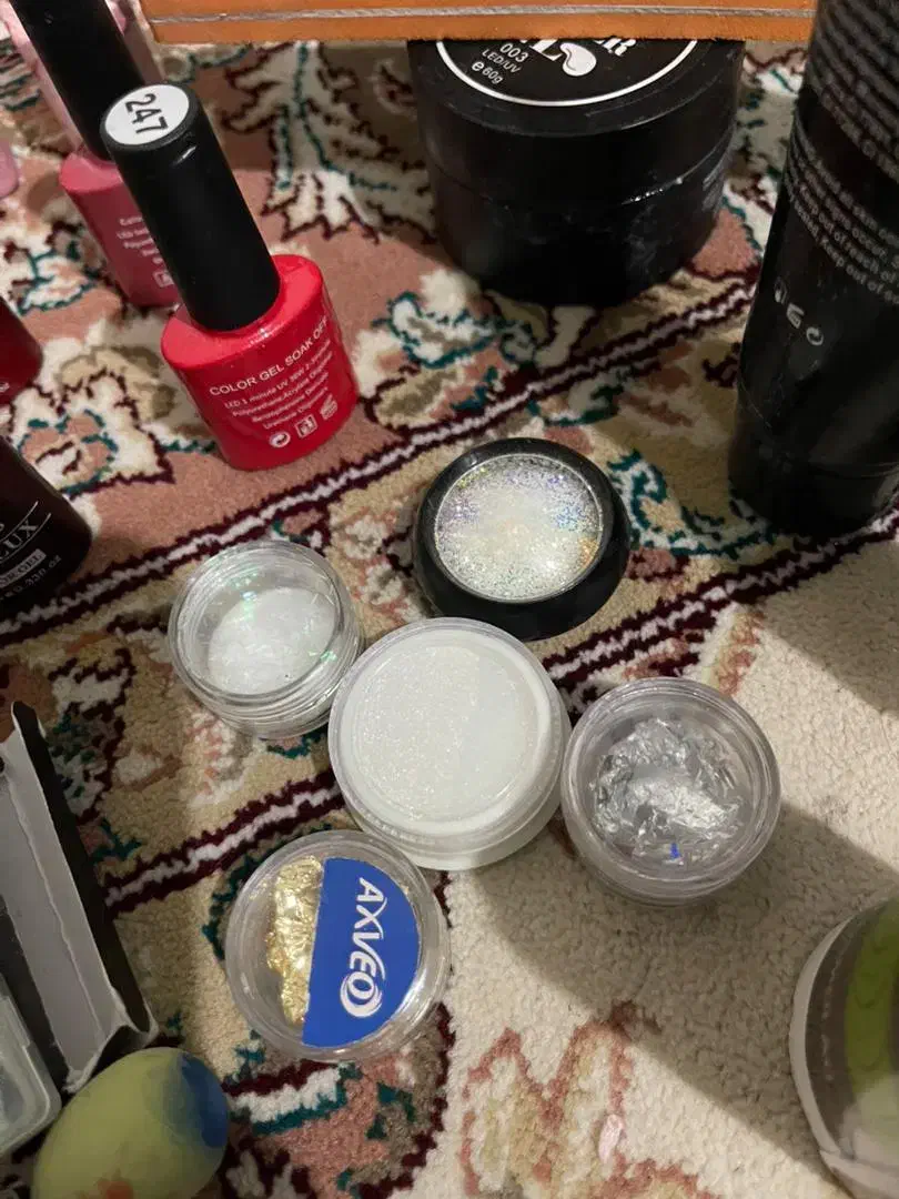 لوازم کاشت ناخن|آرایشگاه و سالنهای زیبایی|یاسوج, |دیوار