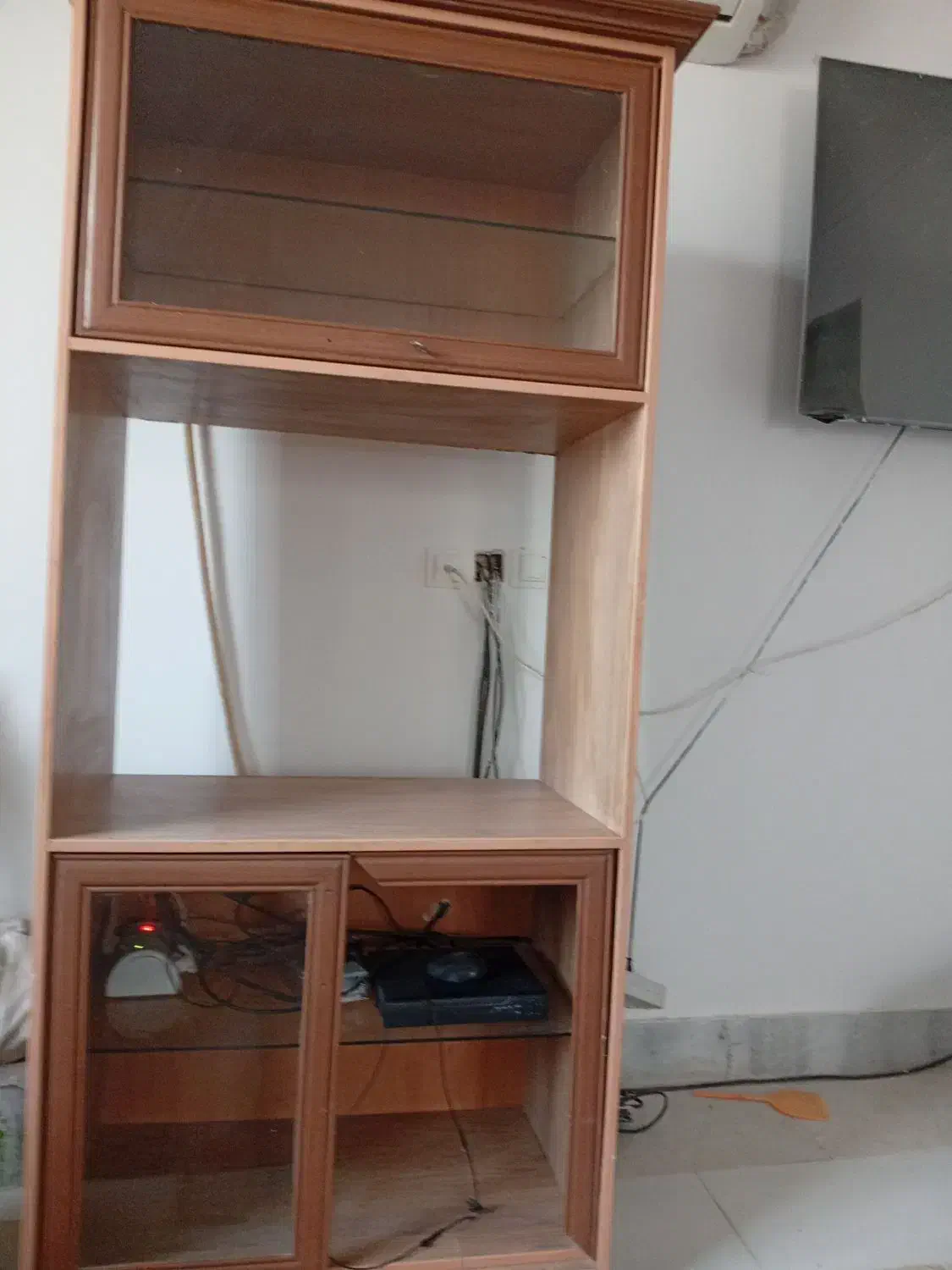 تلویزیون ومیزتلویزیون|تلویزیون و پروژکتور|زابل, |دیوار