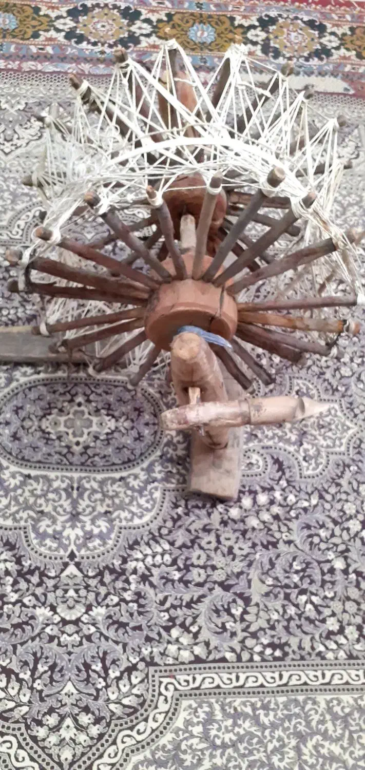 چرخ پشم رسی|چرخ خیاطی و ریسندگی|بیرجند, |دیوار