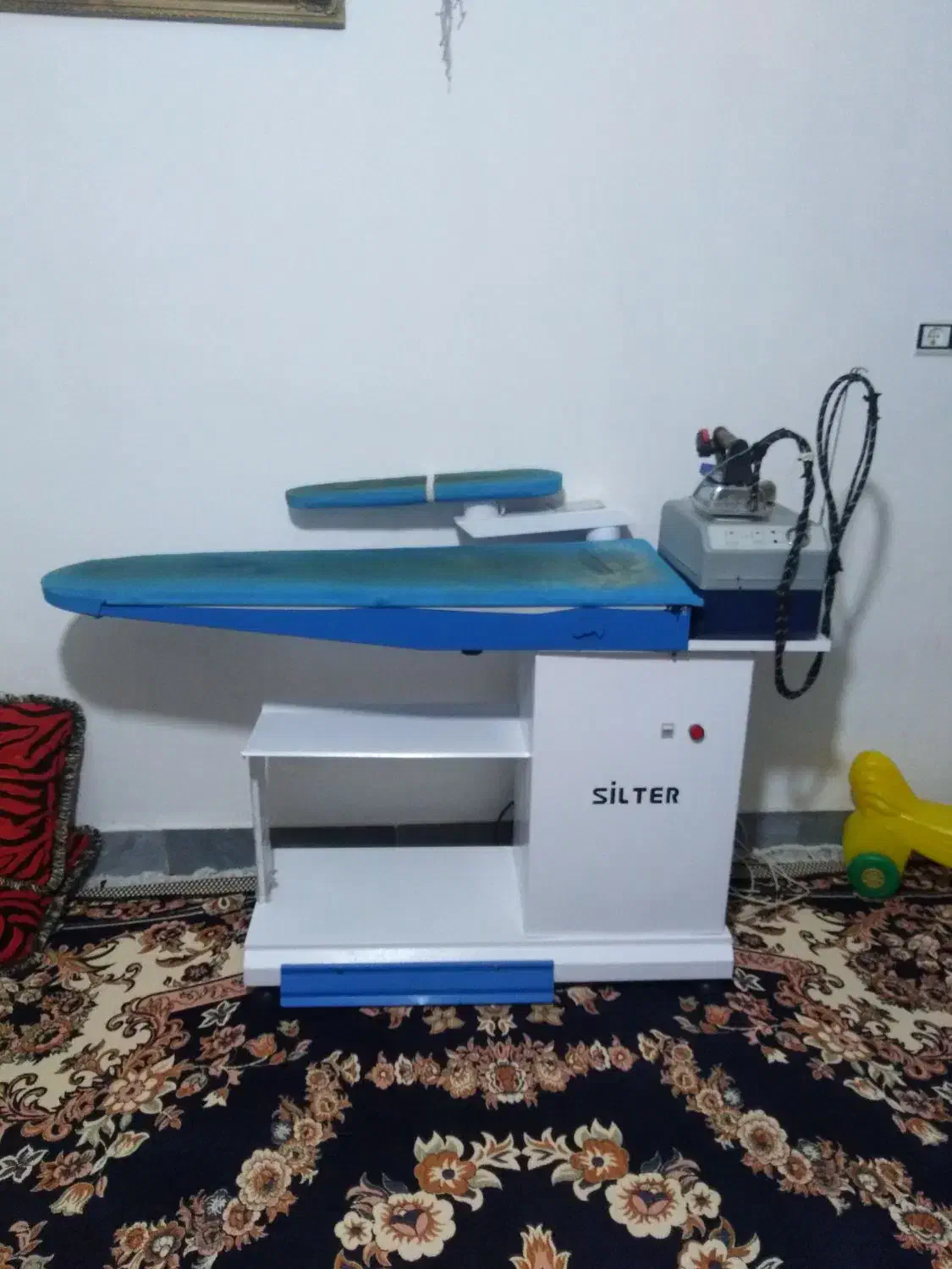 اتو مکش در حد نو|اتو و لوازم اتو|ملایر, |دیوار