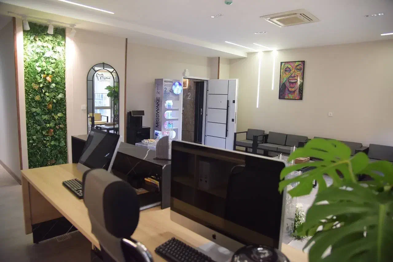 استخدام دستیار دندانپزشک در دوشیفت چرخشی|استخدام درمانی، زیبایی، بهداشتی|رشت, گلسار|دیوار