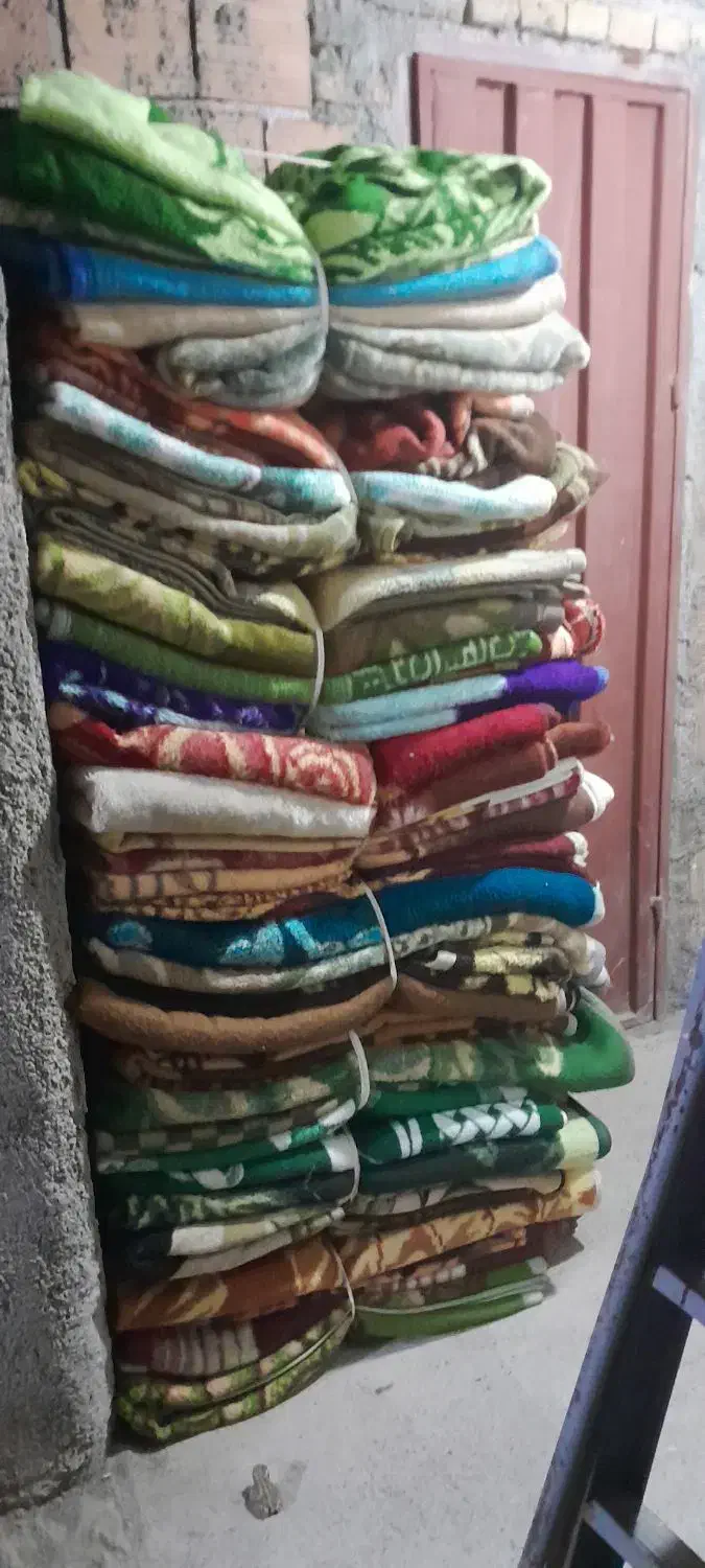 پتو مبلی ۴۵ عدد موجود|رختخواب، بالش، پتو|آق قلا, |دیوار