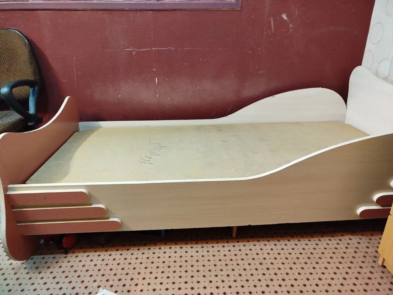 تخت نوجوان سالم وتمیز|تخت و سرویس خواب|اصفهان, ملکشهر|دیوار