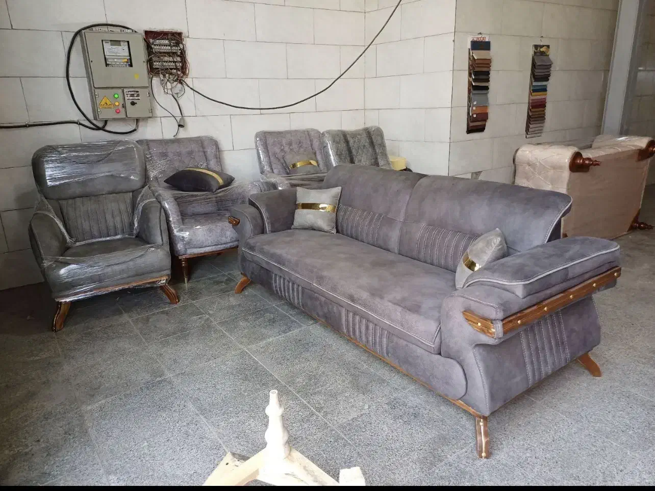 فروش مبل لورنت نقد و اقساط|مبلمان خانگی و میز عسلی|شیراز, شهرک گلها|دیوار