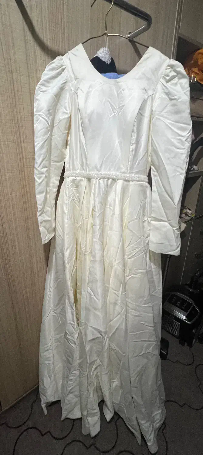 لباس عقد|لباس|گرگان, |دیوار