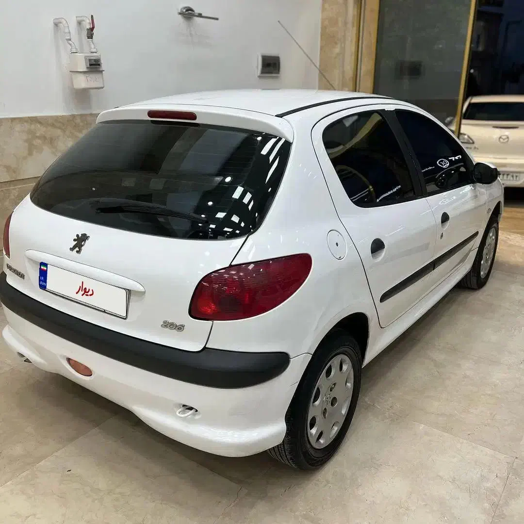 ماشین اجارهای/۲۰۶ اتومات/انواع خودرو|خودرو اجارهای|تهران, یوسفآباد|دیوار