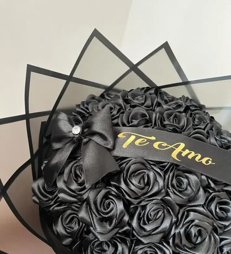 گل ربانی|گل مصنوعی|کاشمر, |دیوار