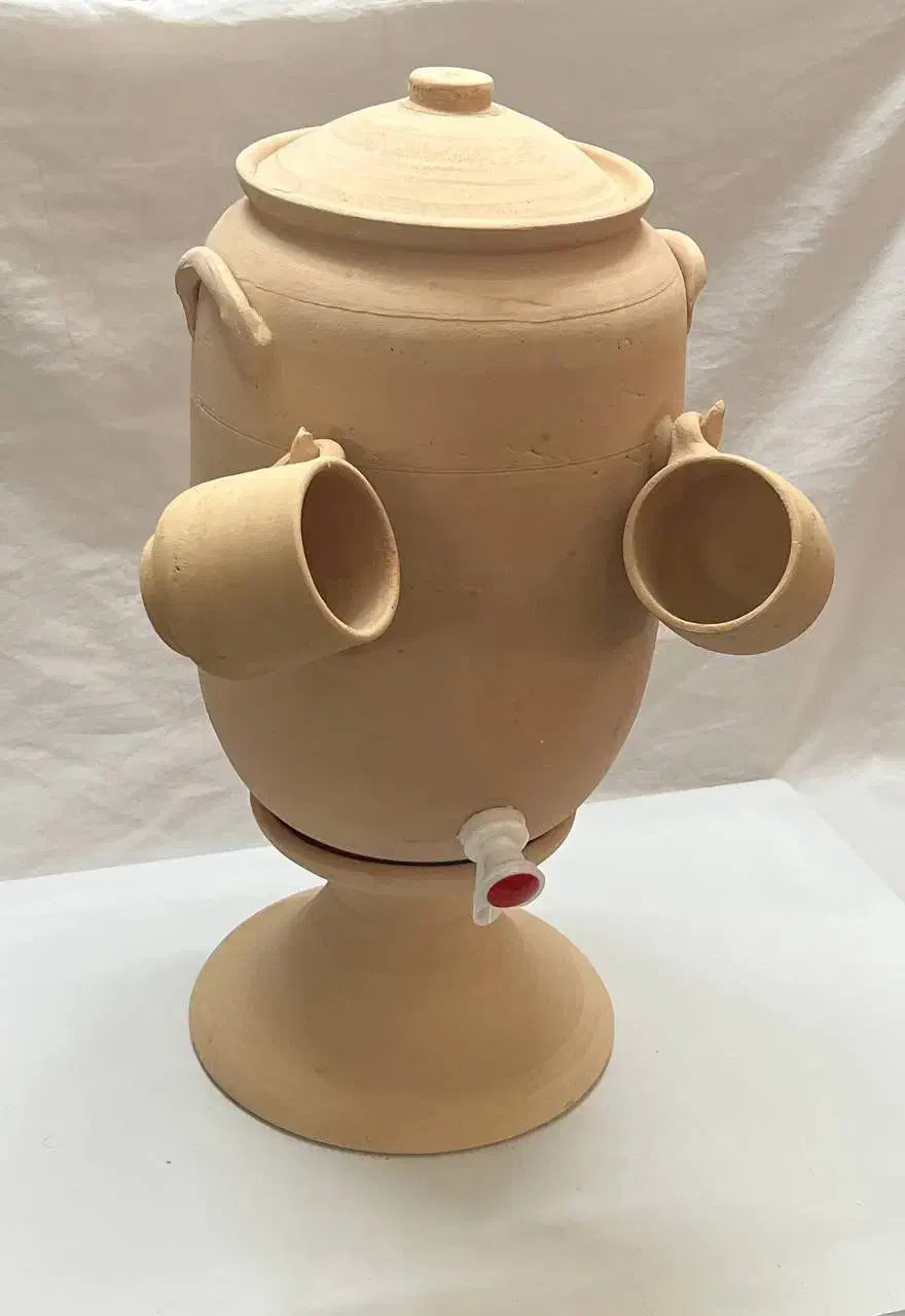 کلمن سفالی کار دست|ظروف سرو و پذیرایی|اصفهان, ارغوانیه|دیوار