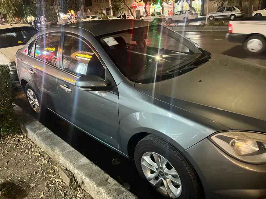 برلیانس۳۳۰ دنده ای ۹۶ بدون‌رنگ تو مشکی|خودرو سواری و وانت|تهران, جمال‌زاده|دیوار