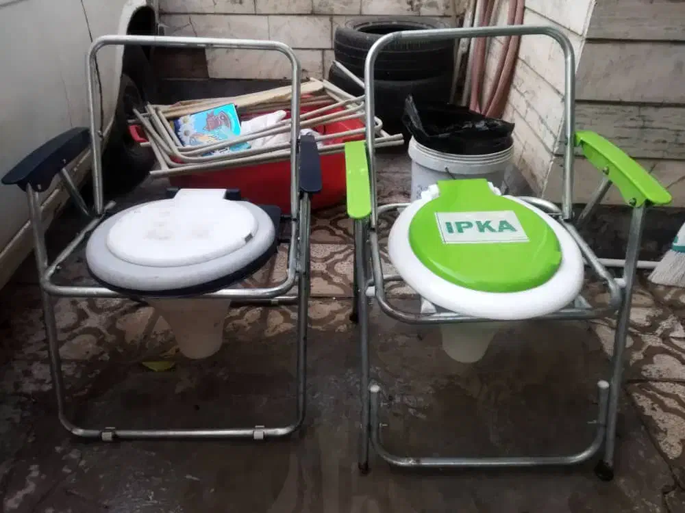 تولت فرنگی درحد نو|لوازم سرویس بهداشتی|شیراز, شاه قلی بیگی|دیوار