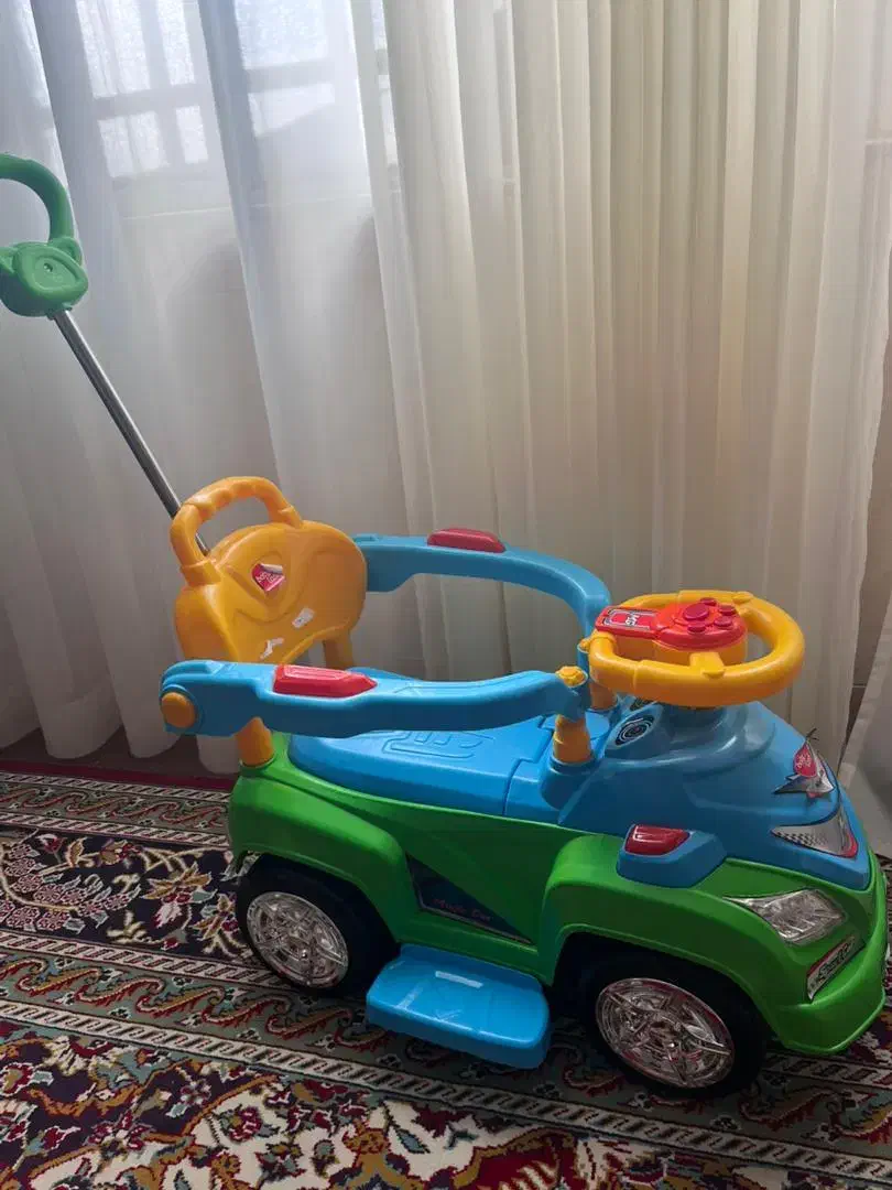 ماشین بازی|اسباب‌بازی بچه|اسفراین, |دیوار