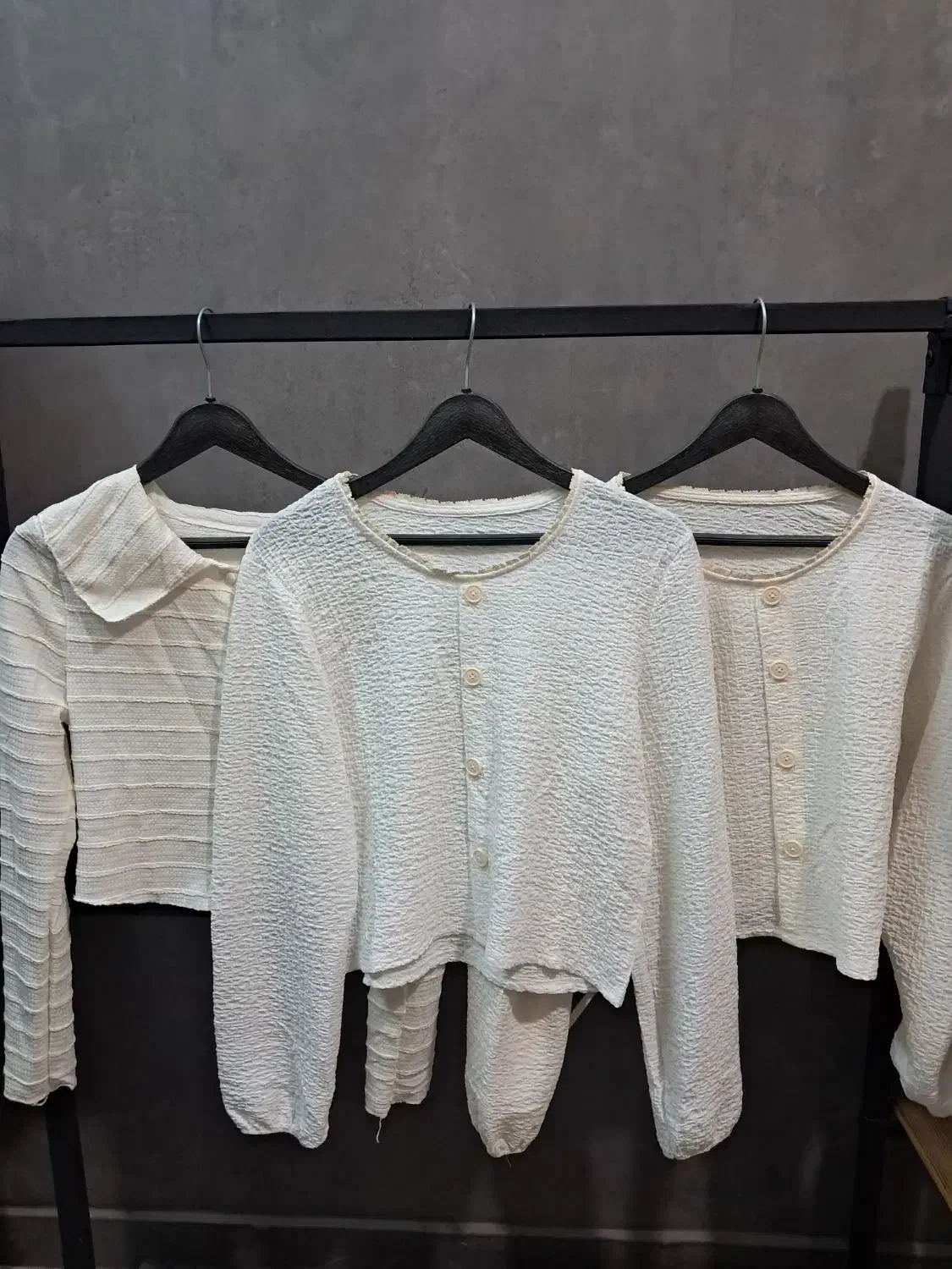 لباس|لباس|اصفهان, ابر|دیوار