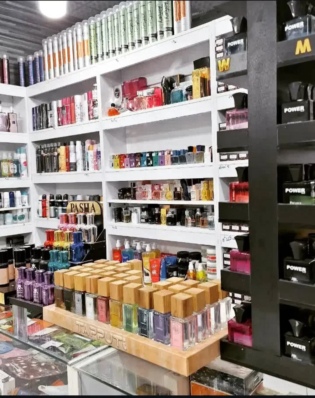 واگذاری مغازه آرایشی و بهداشتی|اجارهٔ مغازه و غرفه|فولادشهر, B4|دیوار