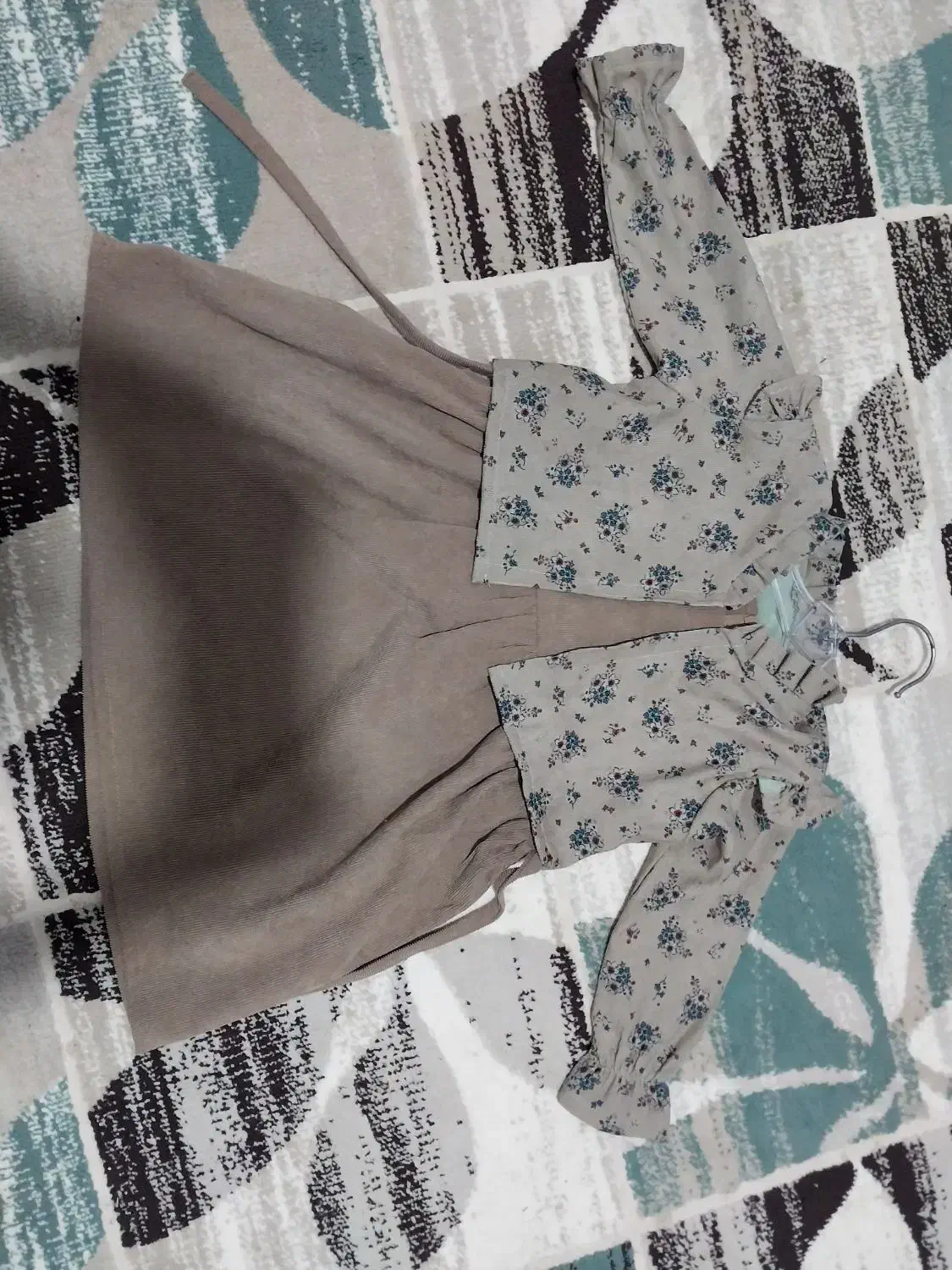 پیراهن بچگانه|لباس|گنبد کاووس, |دیوار