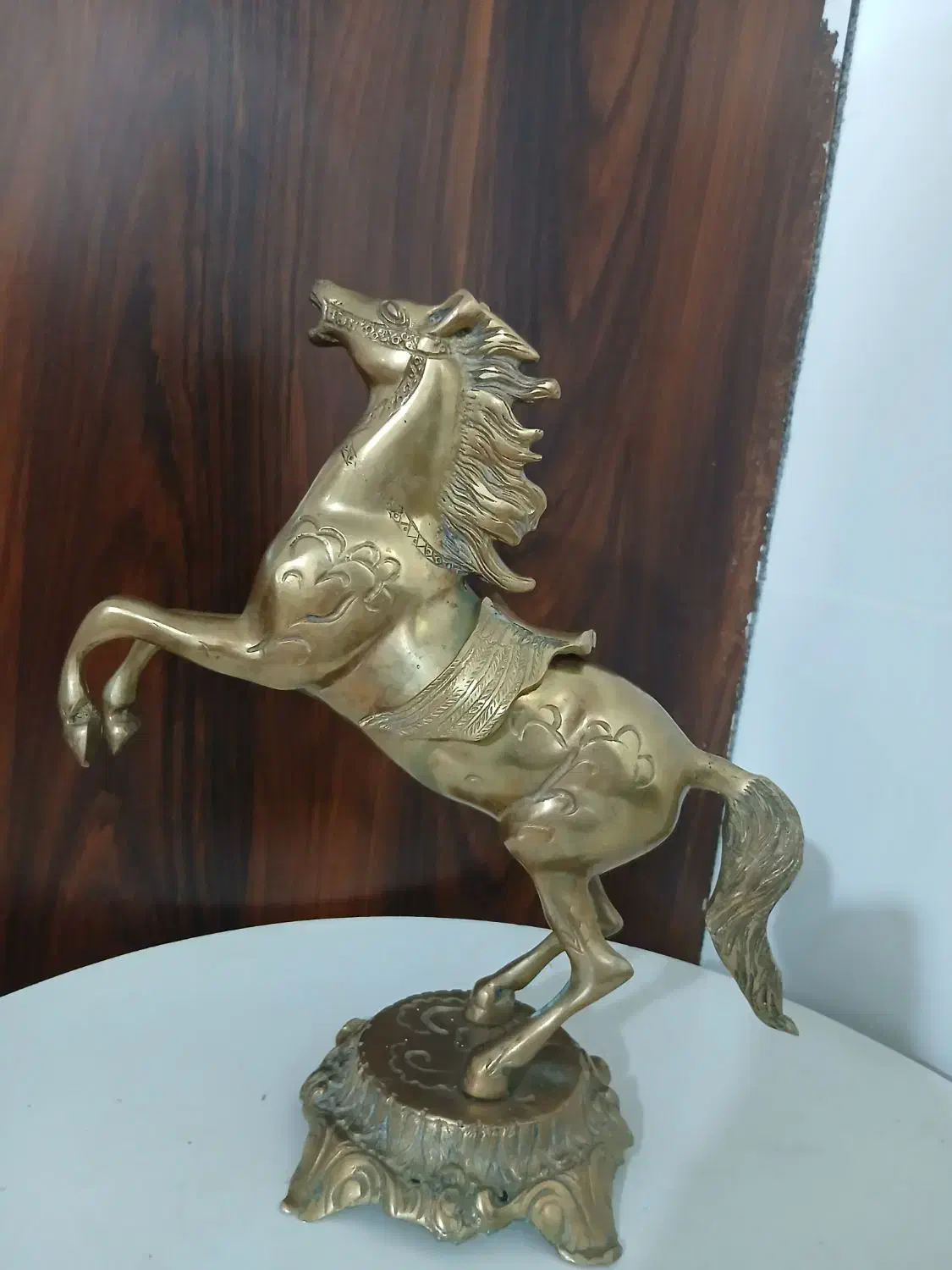 مجسمه|مجسمه، تندیس، ماکت|باغستان, |دیوار