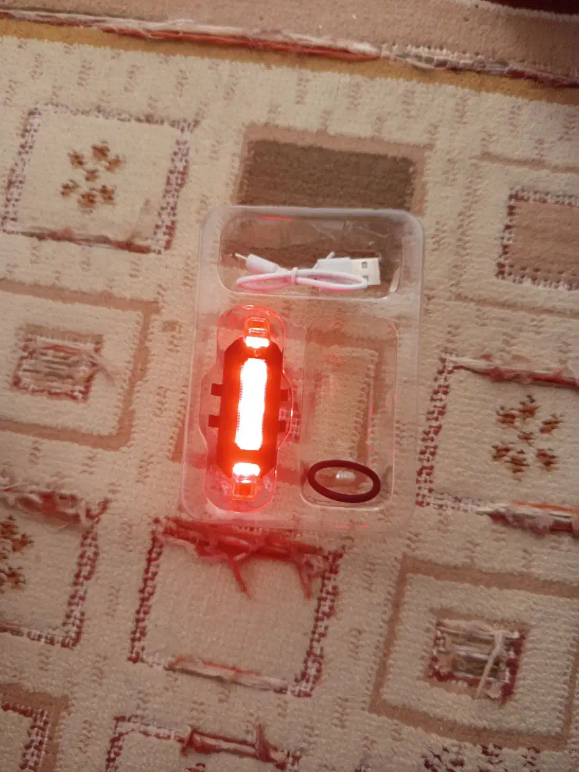 چراغ عقب چرخ شارژی به همراه شارژ|دوچرخه، اسکیت، اسکوتر|یزد, |دیوار