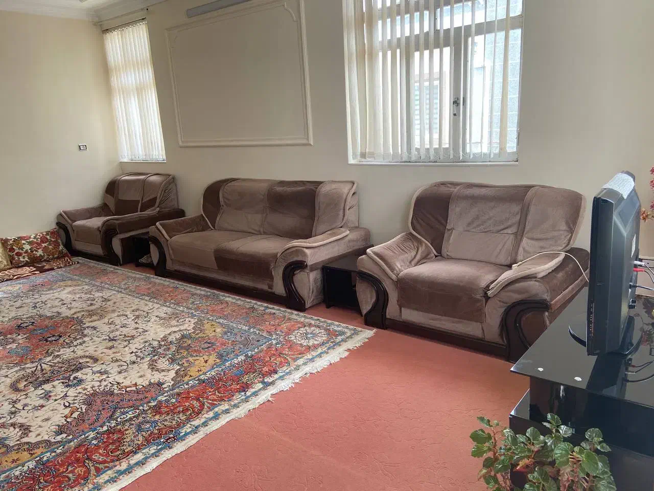 اجاره سوئیت روزانه|اجارهٔ کوتاه‌مدت آپارتمان و سوئیت|نمین, |دیوار