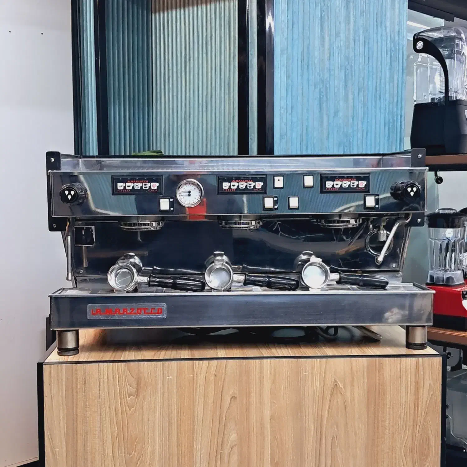 دستگاه اسپرسو ۳ گروپ لامارزاکو مدل Linea av 2014|کافی‌شاپ و رستوران|تهران, سازمان آب|دیوار