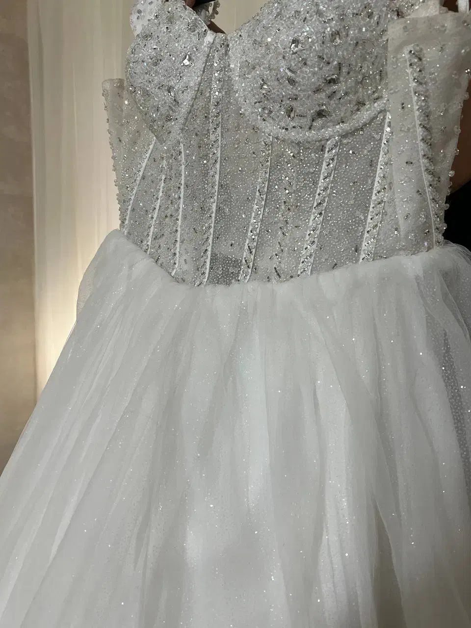 لباس عقد|لباس|همدان, |دیوار