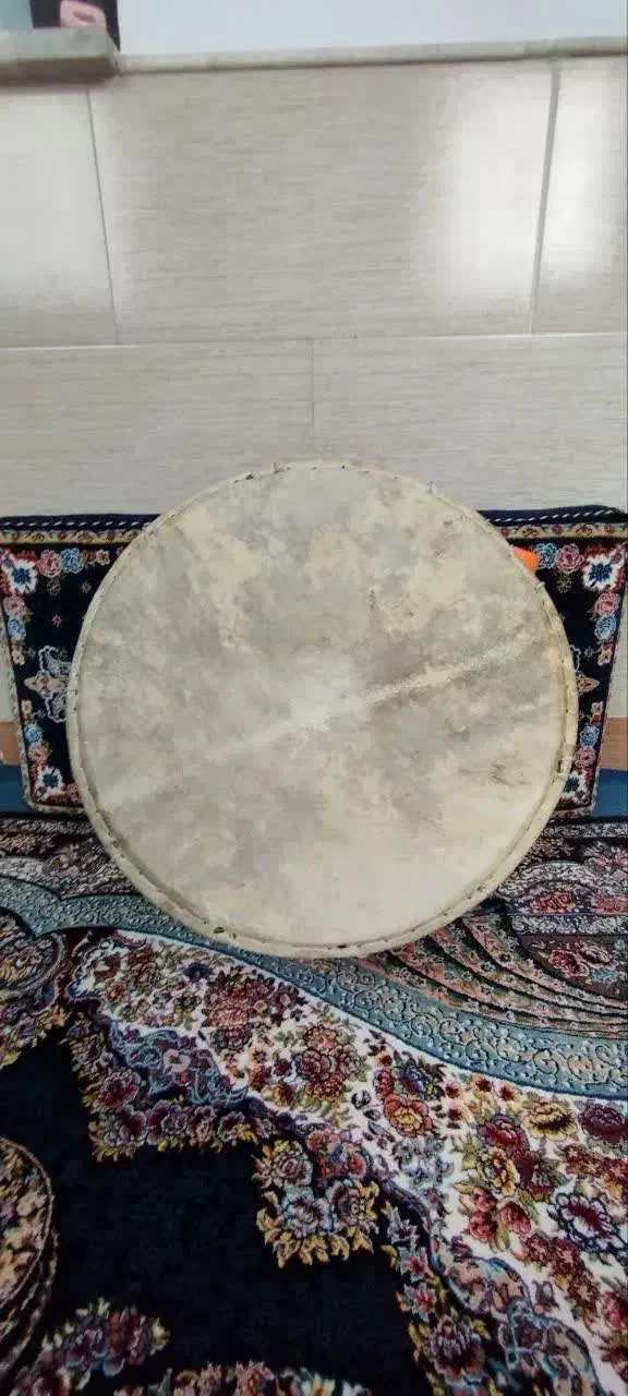 دهل فروشی|درام و پرکاشن|ساوه, |دیوار