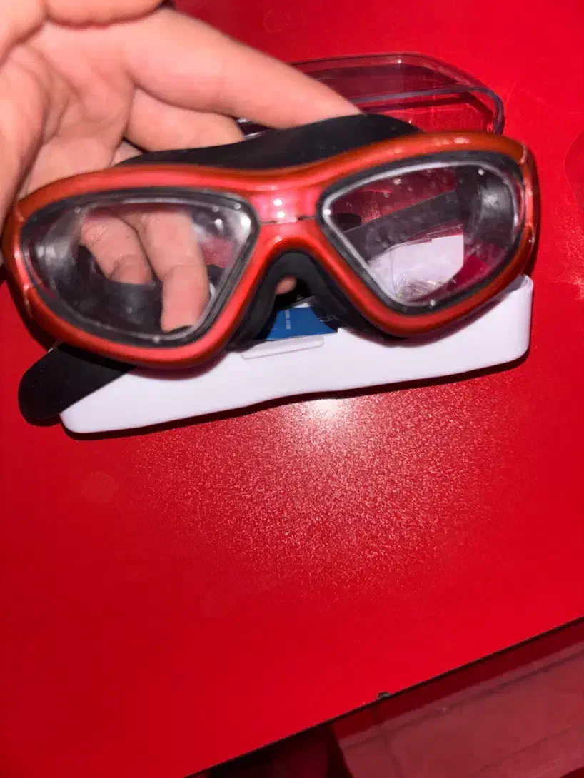 عینک شنا در حد نو|غواصی و ورزشهای آبی|اهواز, کیانپارس |دیوار