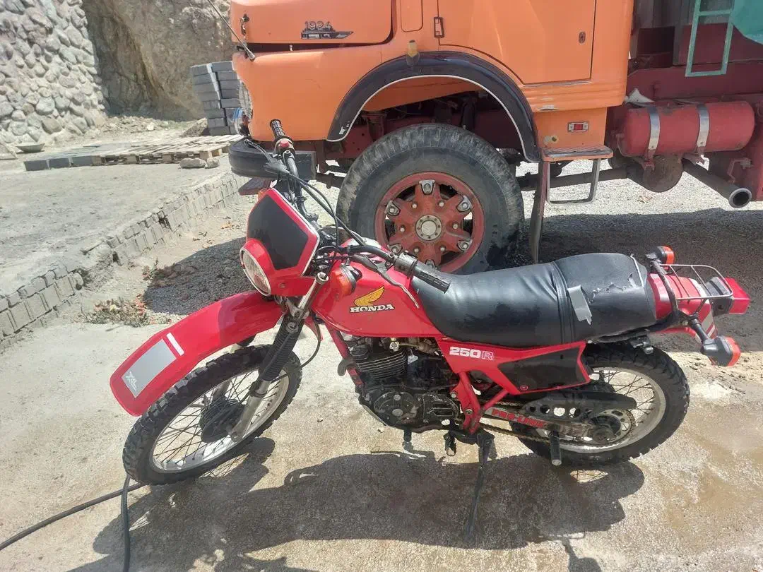 موتور|موتورسیکلت|دماوند, دماوند|دیوار