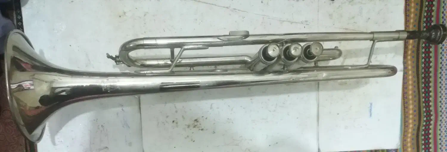 ترومپت مدل PARROT سالم وبسیارزیبا|سازهای بادی|کرمانشاه, |دیوار