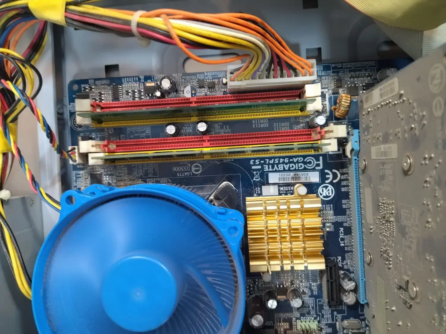 کامپیوتر|رایانه رومیزی|اصفهان, ملاصدرا|دیوار