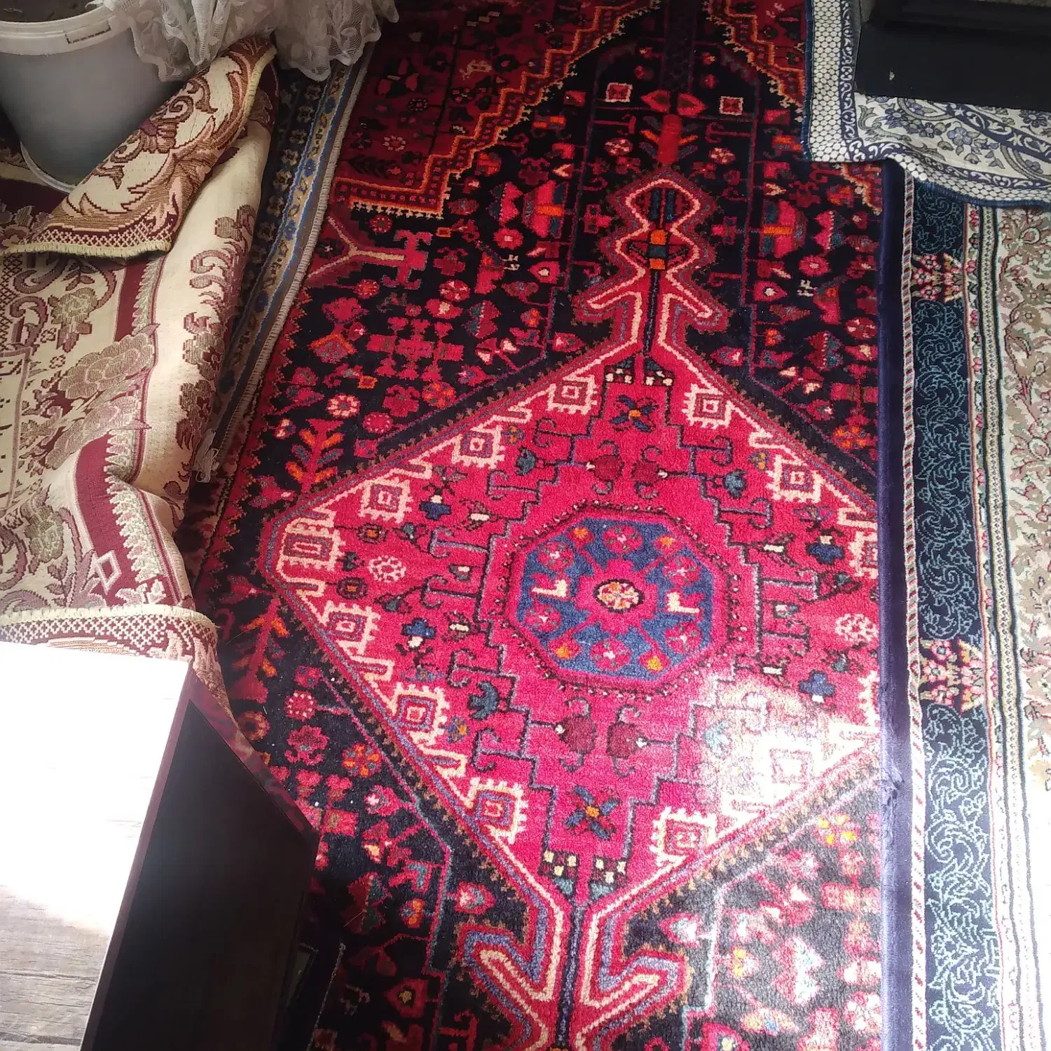 فرش محلی ۲.در۱۵ به فروش میرسد|فرش|تویسرکان, |دیوار