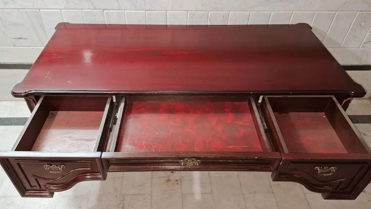 ست میز و صندلی مدیریتی|مبلمان اداری|کاشان, باهنر|دیوار