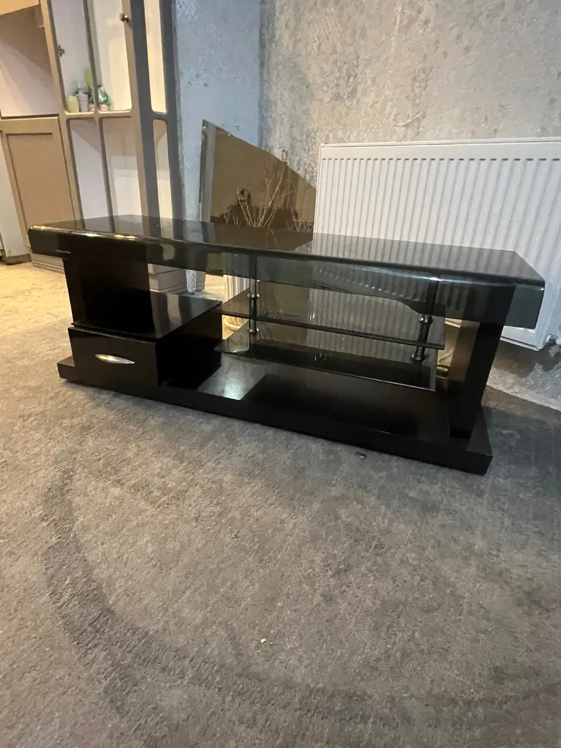 زیر تلوزیونی شیشه با کیفیت|میز تلویزیون|شیراز, جوادیه|دیوار