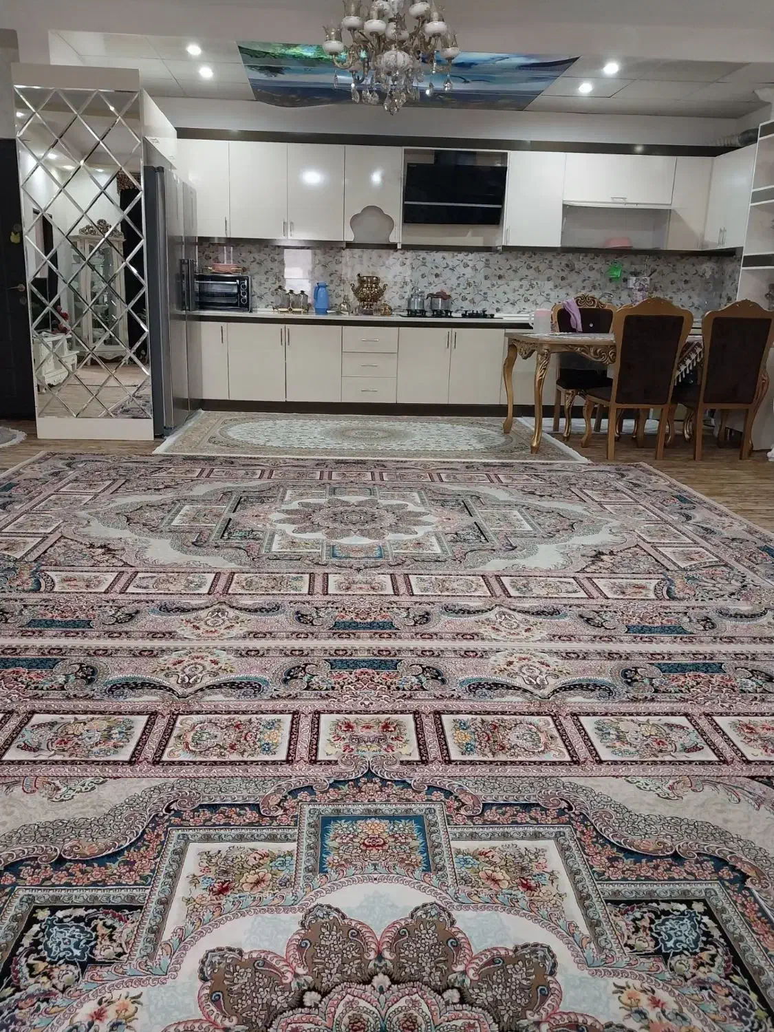 فرش ماشینی|فرش|گرمی, |دیوار