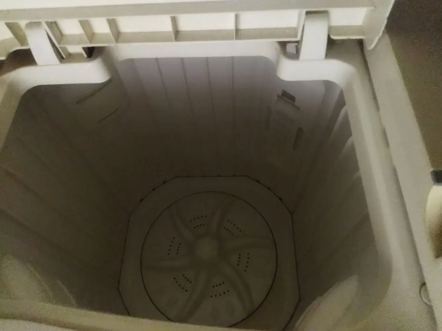 لباسشویی دوقلو سالم. مرتب|ماشین لباسشویی و خشک‌کن لباس|کلاله, |دیوار