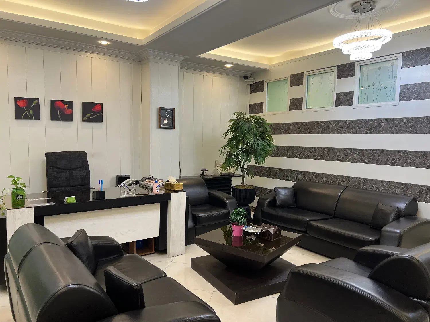 استخدام منشی ودستیار دندانپزشک|استخدام درمانی، زیبایی، بهداشتی|کرج, گلشهر|دیوار