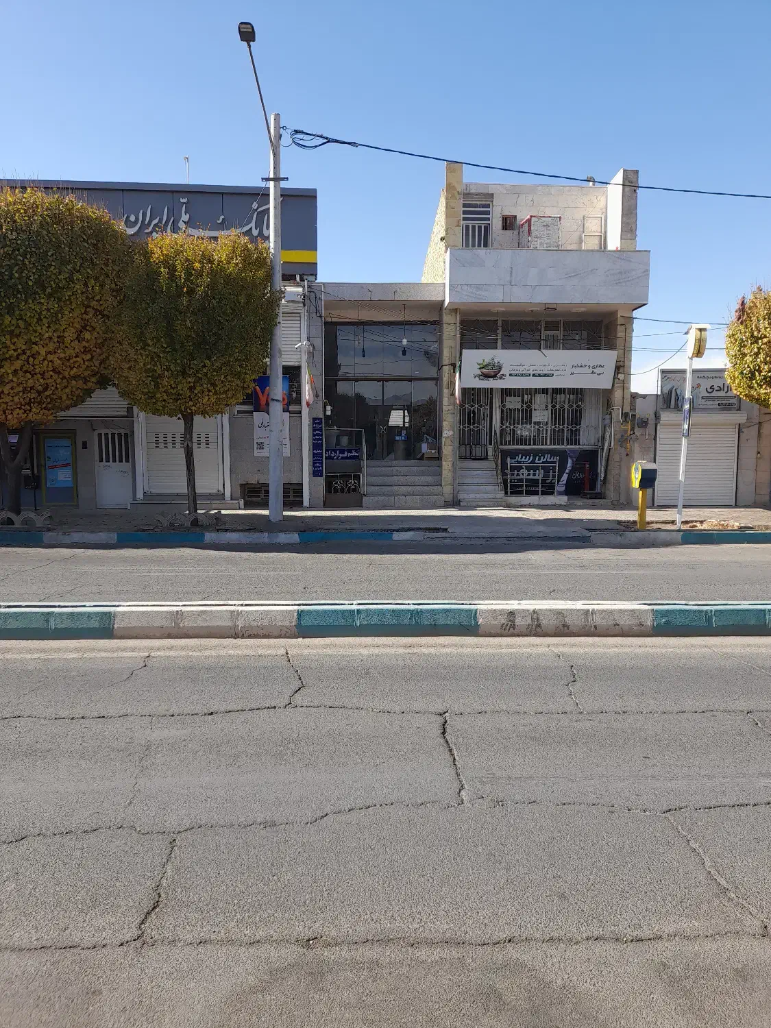 اجاره مغازه در مرکز شهر بهاباد چسبیده به بانک  ملی|اجارهٔ مغازه و غرفه|بهاباد, |دیوار