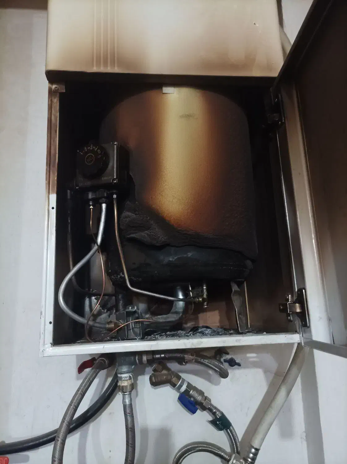 آبگرمکن ایرانشرق|آبگرمکن، پکیج، شوفاژ|نیشابور, مدرس|دیوار