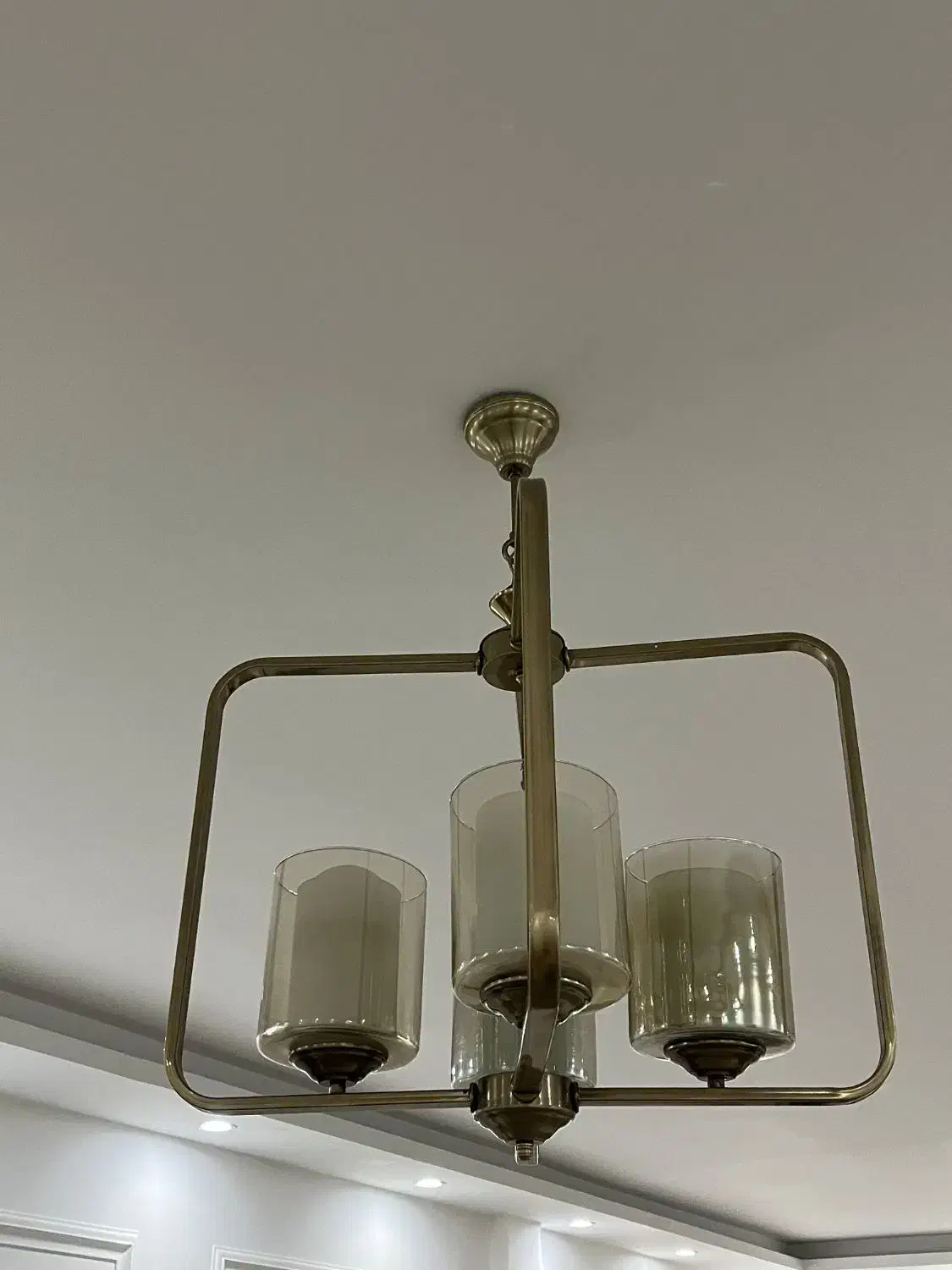 لوستر|لوستر و چراغ آویز|پاکدشت, پاکدشت (مامازند)|دیوار