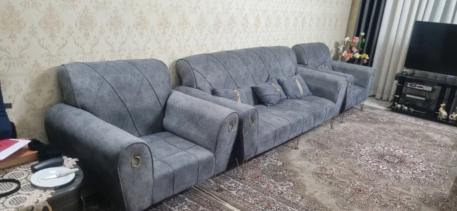 مبل در حد نو|مبلمان خانگی و میز عسلی|قرچک, پویینک|دیوار