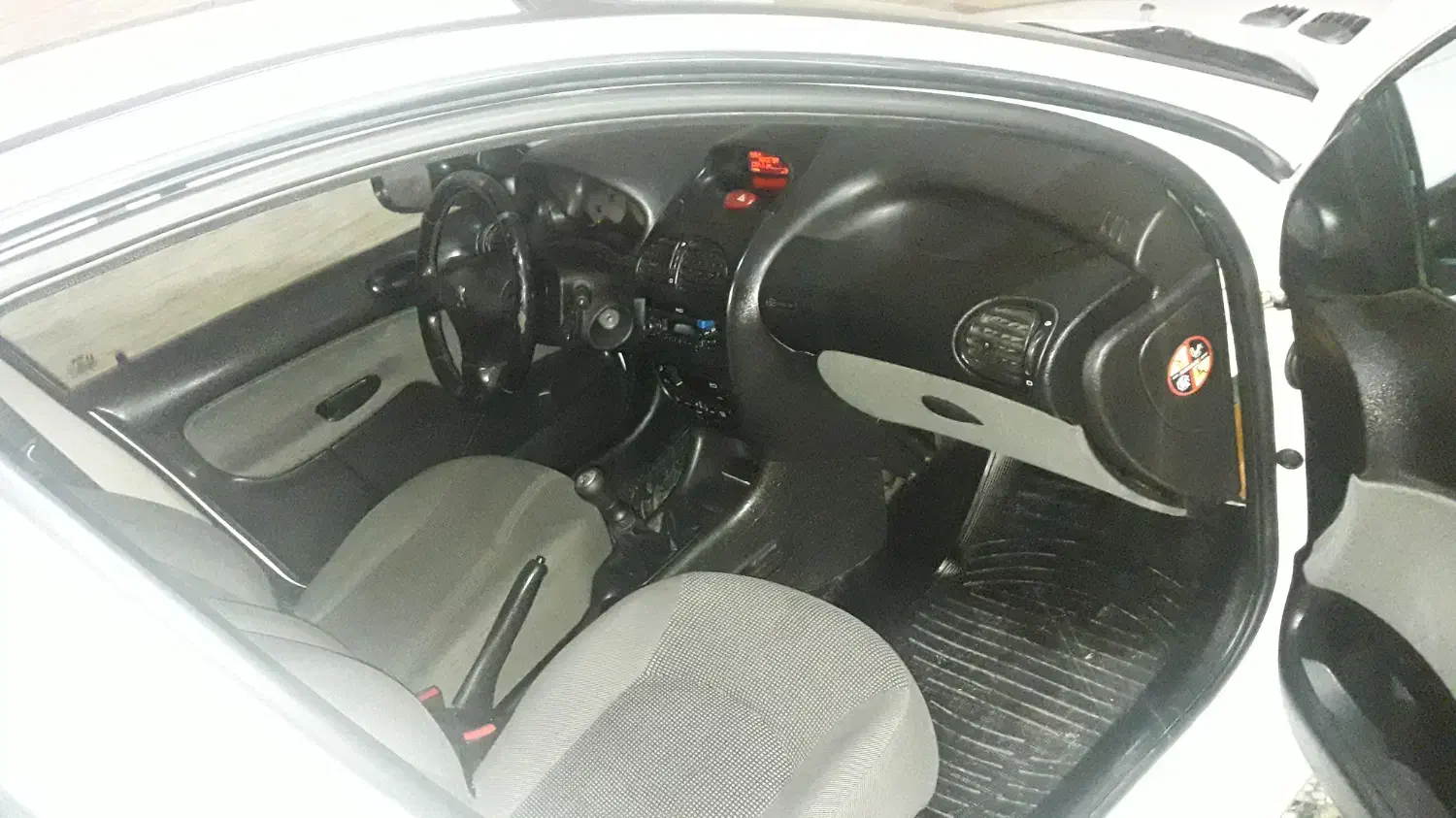 فروش ۲۰۶ صندوق دار مدل ۹۵ بدون رنگ|خودرو سواری و وانت|قائمشهر, |دیوار