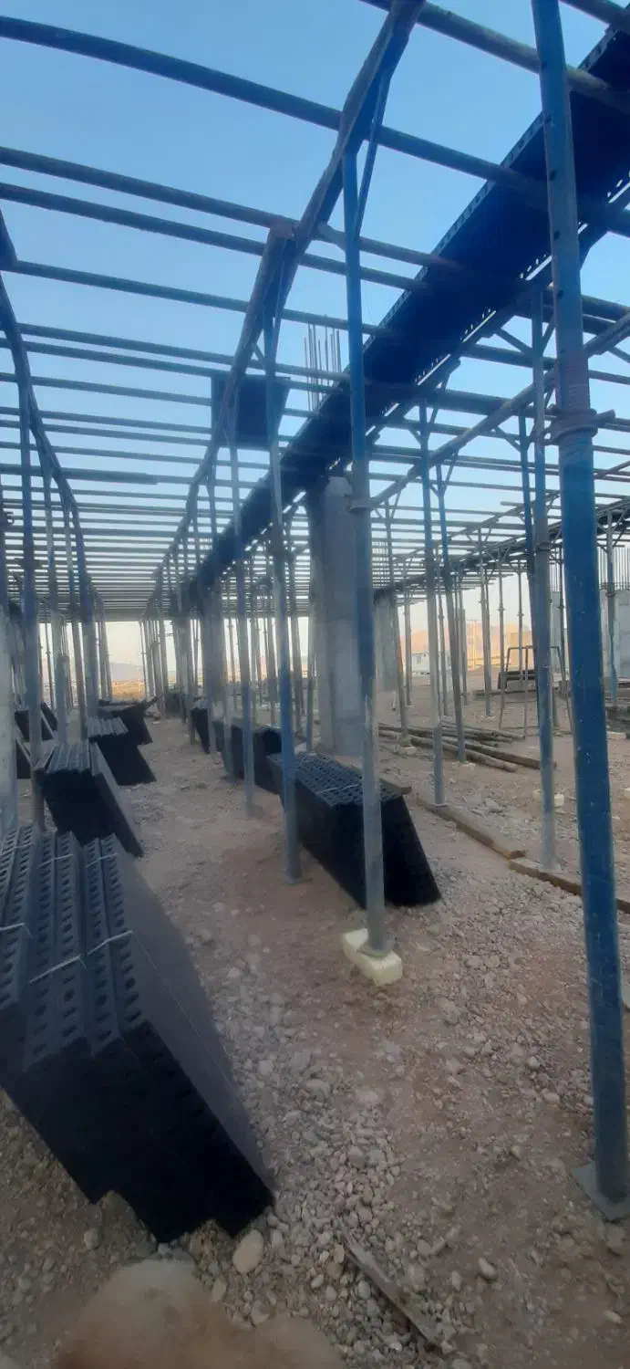 نیرو روزمزد آرموتوربندی و قالببندی|استخدام معماری، عمران و ساختمانی|شهرضا, |دیوار