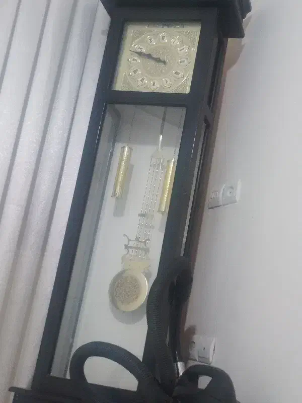 ساعت|ساعت دیواری و تزئینی|نیشابور, گنبد سبز|دیوار