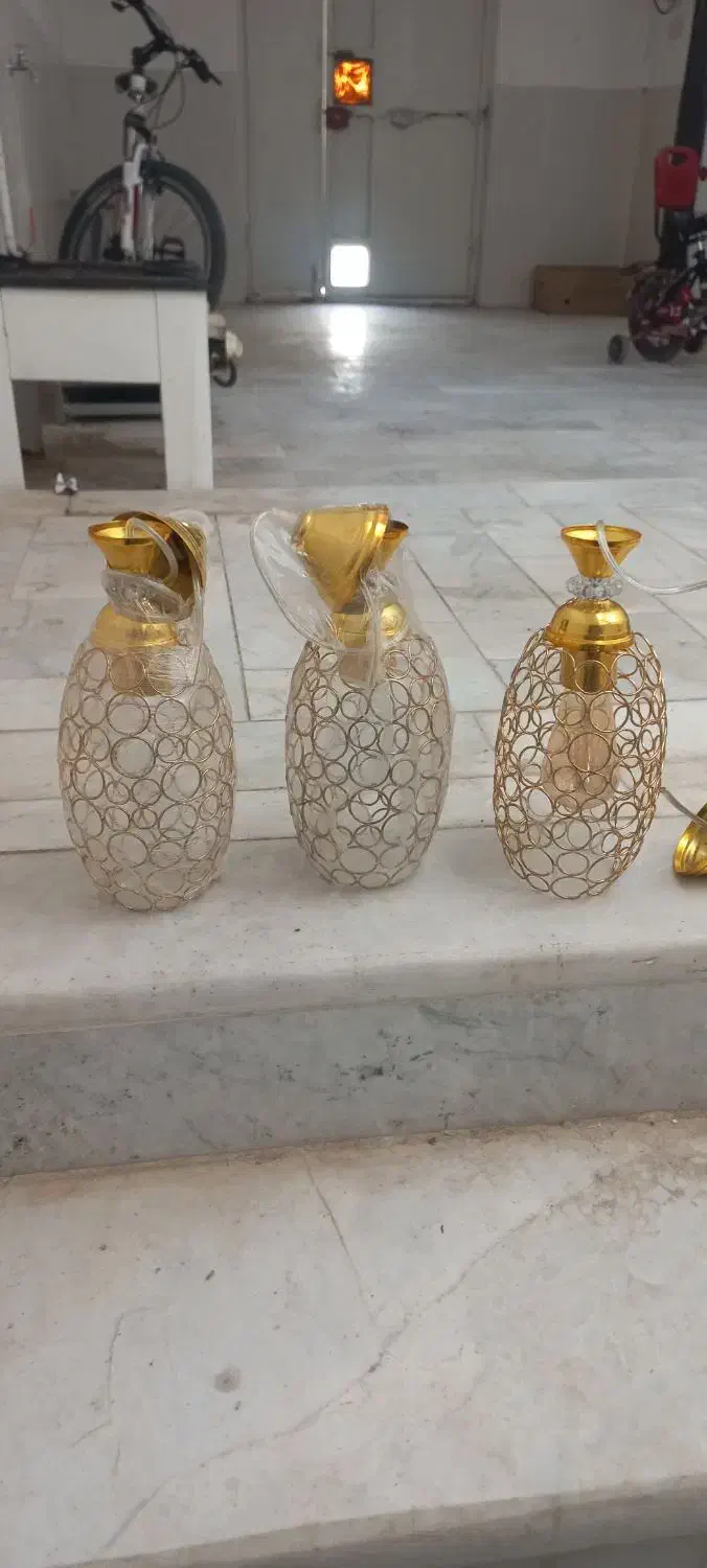 لوستر و قاب مهتابی و مهتابی|لوستر و چراغ آویز|تفت, |دیوار