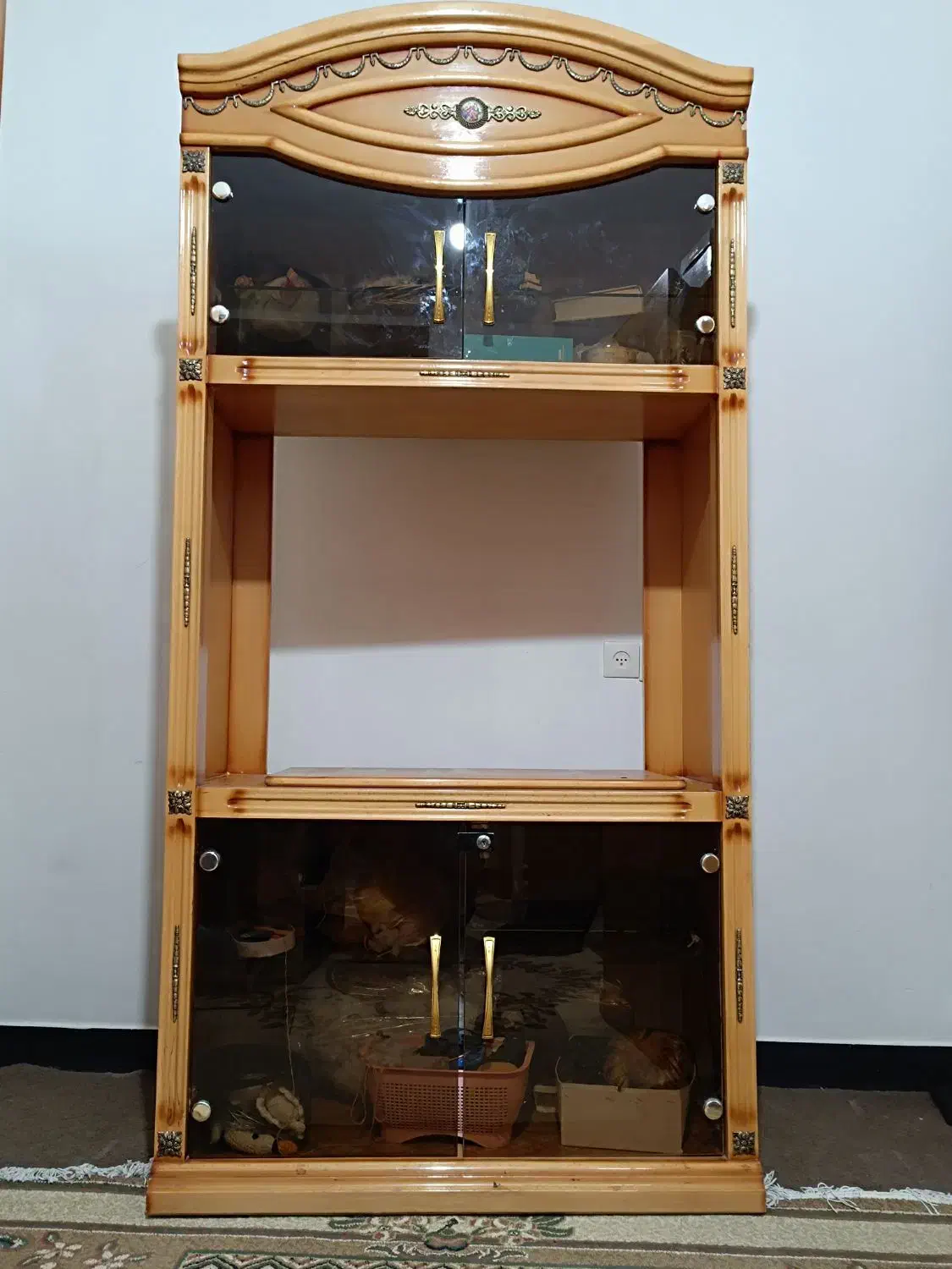 ویترین سه تکه با چوب راش مبلغ ۱۸/۵۰۰|بوفه، ویترین، کنسول|شیراز, مسلم|دیوار