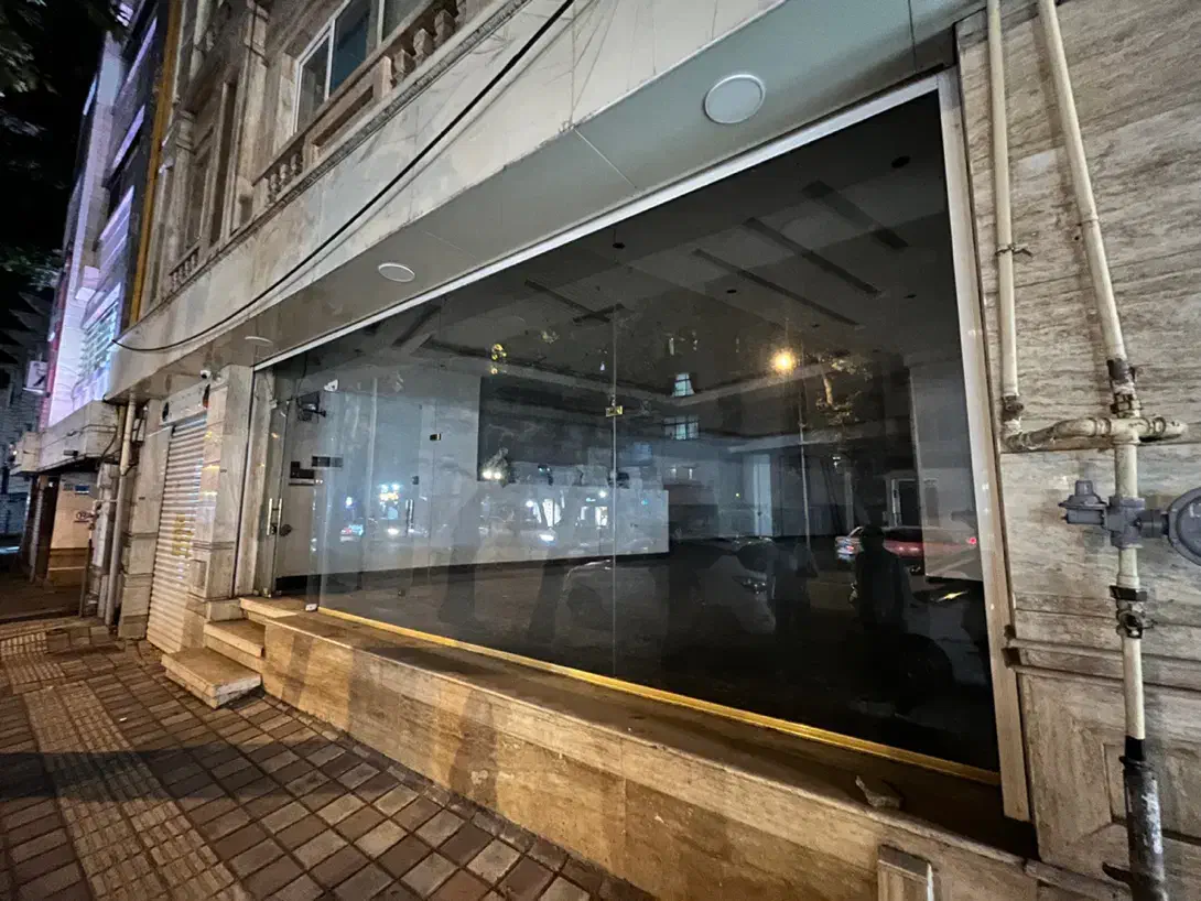 اجاره ۲۳۰ متری ۴۰ متر حیاط بر اصلی گلسار|اجارهٔ مغازه و غرفه|رشت, گلسار|دیوار