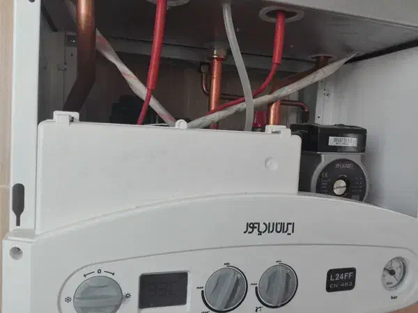 پکیج ابگرمکن شوفاژبخاری نصاب تعمیرات سرویس کار نصب|خدمات پیشه و مهارت|مشهد, کوه سنگی|دیوار