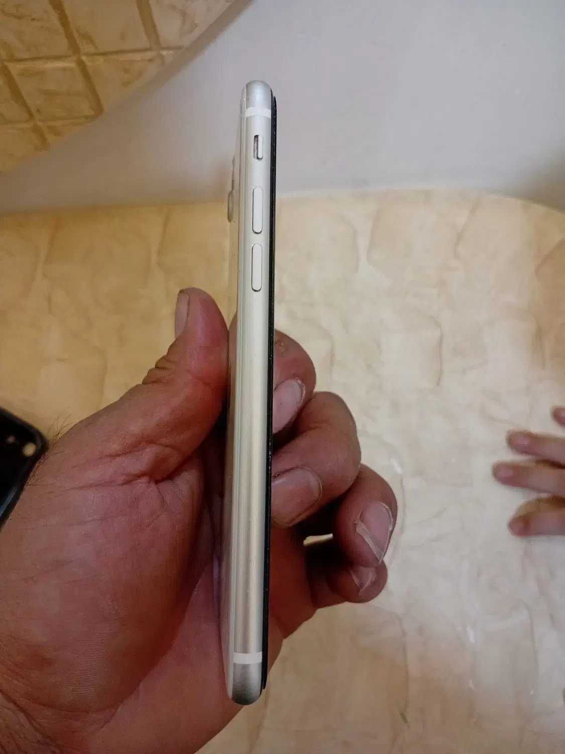 کوشی ایفون sE|موبایل|قرچک, قشلاق جیتو|دیوار