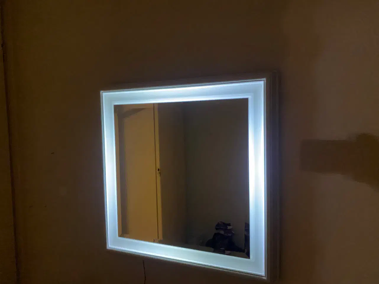 آینه چراغ دار|آینه|تهران, صادقیه|دیوار