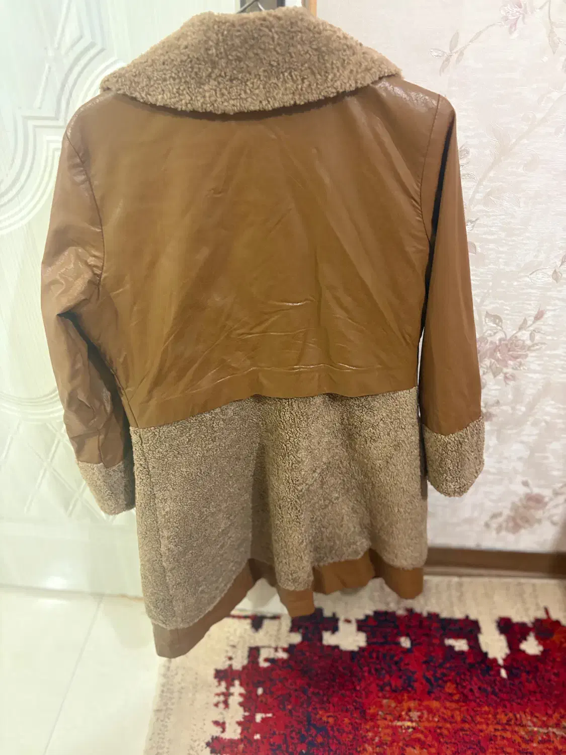 کت چرم خاص|لباس|شیراز, فرگاز|دیوار